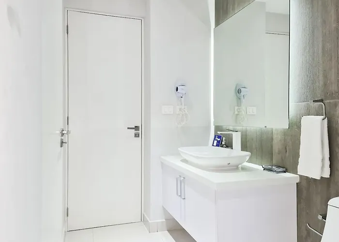 1br At Dk52 Sea View Rooftop With Jacuzzi And Pool